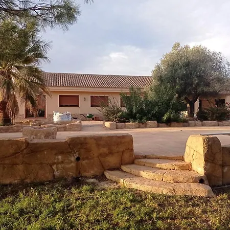 Jacinta Hotel